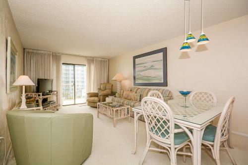 HA508 - Top floor 11 condo with beautiful ocean views, Edgewater (foto 2)