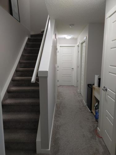 Instalaciones, Genesis Townhouse in Calgary (AB)