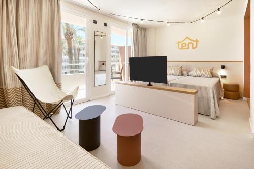 room detail thumbnail 0