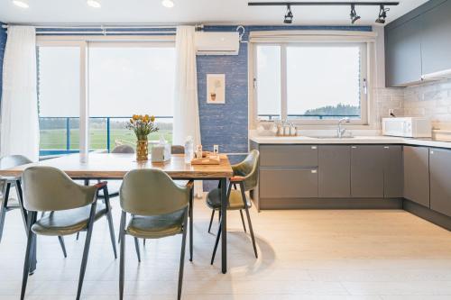 Jeju Pony Jeju Pension near Sangumburi Crater