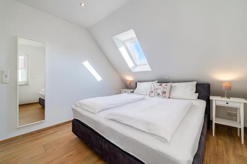 Apartment with Balcony image 9