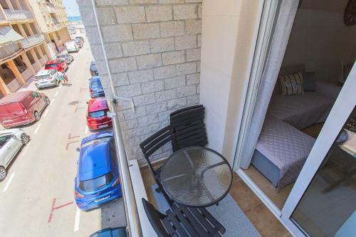 064 New Modern Mood - Alicante Holiday - image 4