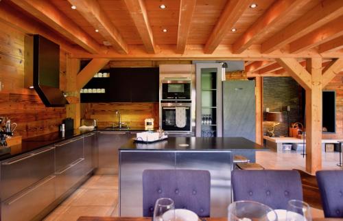 Chalet Valambrun - unashamedly luxurious Alpine living Chalet Valambrun - unashamedly luxurious Alpine living