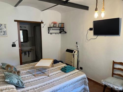  Camera Orchidea con bagno privato in Castellero