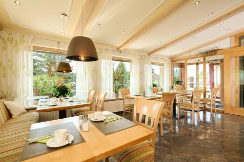 餐廳, Hotel SCHNEIDER in 阿勒斯貝格