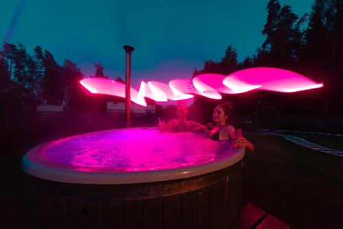 bubbelbad, Romantic Holiday House Nandi Rezidence Janupietis in Iecava