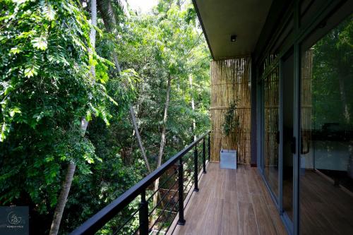Balkon/teras, Forest Face Lodge in Haragama