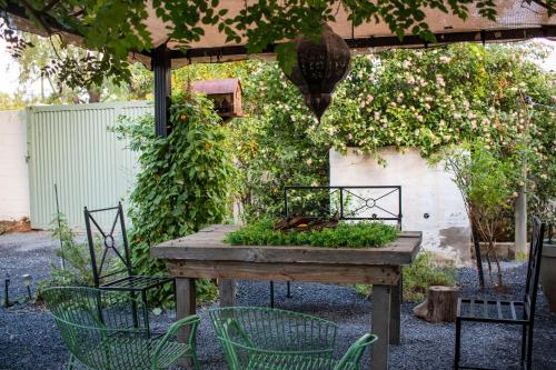 Calitzdorp Self-Catering Guesthouse - Oudehuis Calitzdorp Self-Catering Guesthouse - Oudehuis