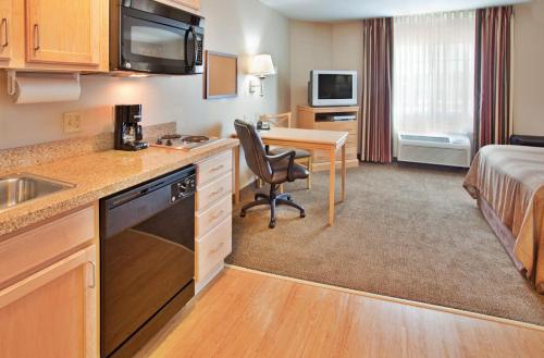 Candlewood Suites Junction City - Ft. Riley an IHG Hotel - image 14