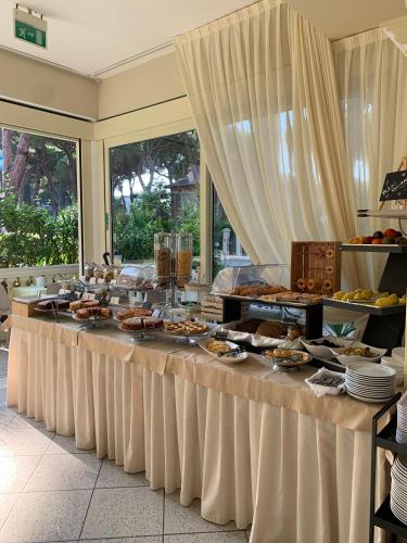 Hotel Boccaccio - image 11