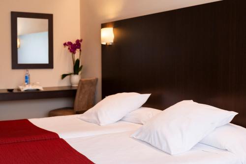 Hotel Santiago Apóstol - image 11