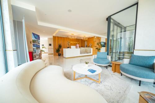 Lobby, Royal Blue Resort & Residences in Tivat