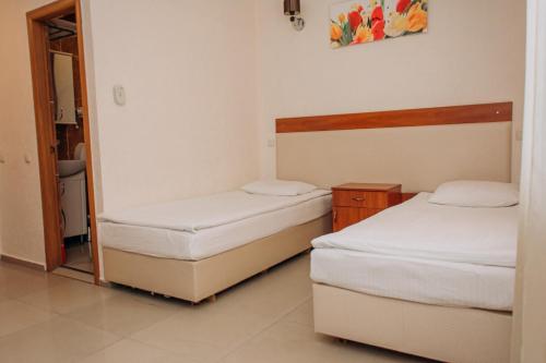 1 double bed