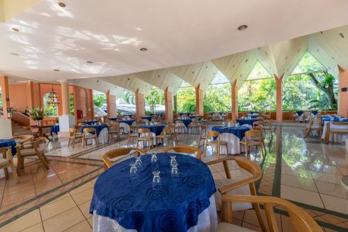 Restaurant, Gran Karmel Hotel in Retalhuleu