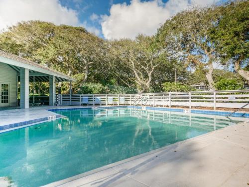 Quiet Beachside Veranda within seconds to the beach pool ~ SV173 detail