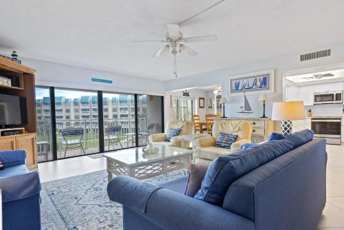 Errol-by-the-Sea 320 - Breathtaking ocean and pool views in Edgewater, USA