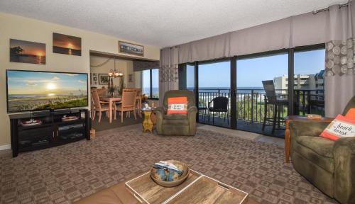 Errol-by-the-Sea 417 - Fantastic ocean and pool views in Edgewater, USA
