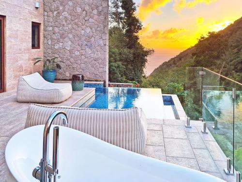 Spa, Coulibri Ridge in Roseau