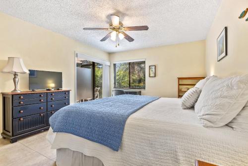 Ground Level Condo at Sea Woods - Dog-Friendly SC117 in Edgewater, USA