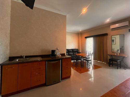 المرافق, Hotel Palacio Maya in Merida City Center