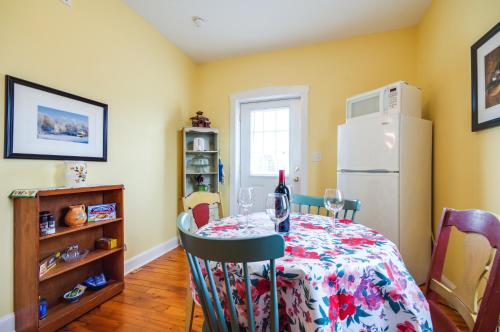 Sunrise Suite on Farm with Pool 9 Mi to Hermann! - image 3