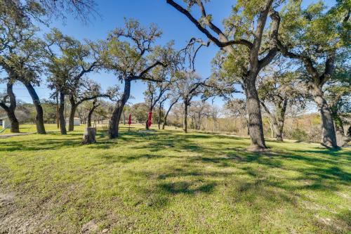 Bandera Carriage House with Medina River Access! in بانديرا_تكساس