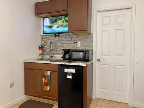 Private In-law Suite By Dt With Cooking Facilities in Orlando, USA