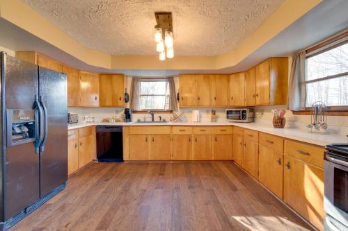 Peaceful Horseheads Hideaway with Deck and Yard! in Pine Valley