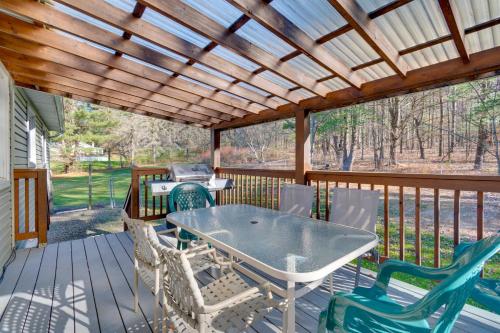 Peaceful Horseheads Hideaway with Deck and Yard! in Pine Valley