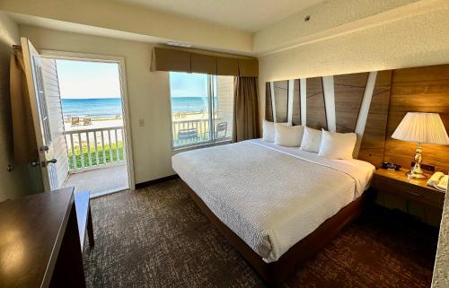 Mackinaw Beach and Bay Inn & Suites - image 6