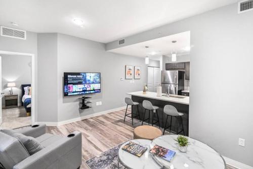 2BR unit in the Heart of DT on Playhouse Square, with Pool and Gym Access-1106 in Cleveland, USA