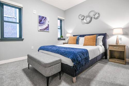 2BR unit in the Heart of DT on Playhouse Square, with Pool and Gym Access-1106 in Cleveland, USA