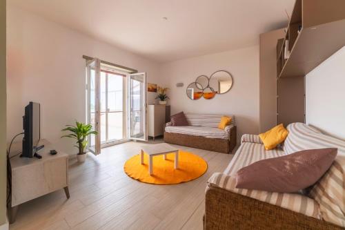 Instalaciones, Attico Vista Mare in Tirrenia