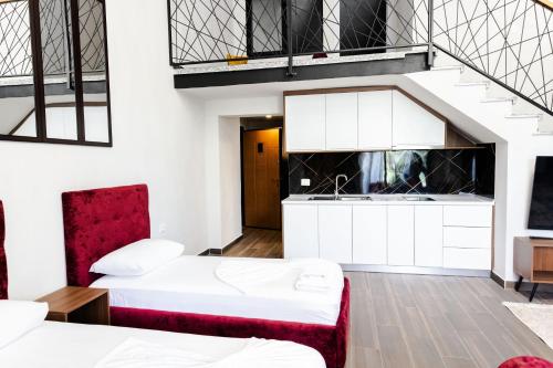 Andor Luxury Hotel & Duplex – Golem, DC