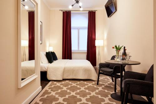 Nice apartment in Old Town 2