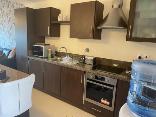Konyha, The F52 Luxury Residence Samarah Resort in Sowayma