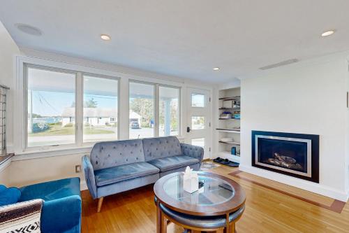 Beach Landing Lodge in Pocasset, USA