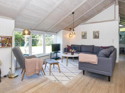 Comoditats, 8 person holiday home in Juelsminde-By Traum in Juelsminde