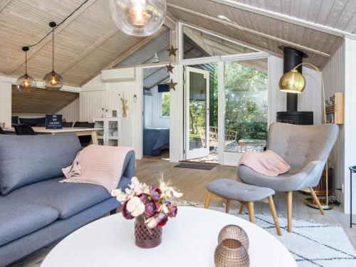 Comoditats, 8 person holiday home in Juelsminde-By Traum in Juelsminde