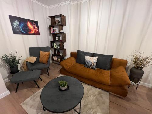 Elements Stylish Central 1BDR w High Speed WiFi and Work Space, Sofia (Foto 10)