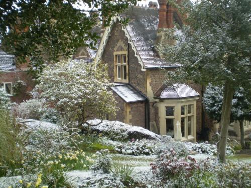 Cotford Hotel - image 3