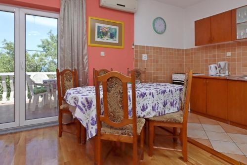 Two-Bedroom Apartment with Terrace and Sea View image 7
