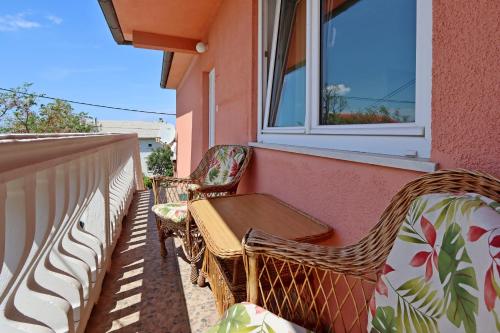 Two-Bedroom Apartment with Terrace and Sea View image 3
