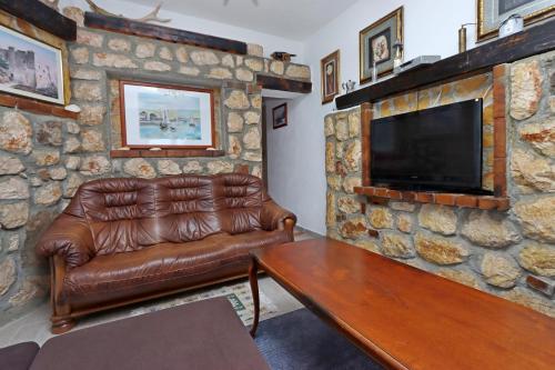One-Bedroom Apartment with Terrace and Sea View room in Apartments with parking space Senj - 5571