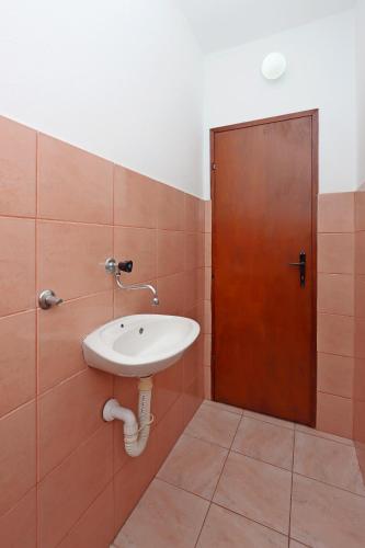 Two-Bedroom Apartment with Terrace and Sea View image 10