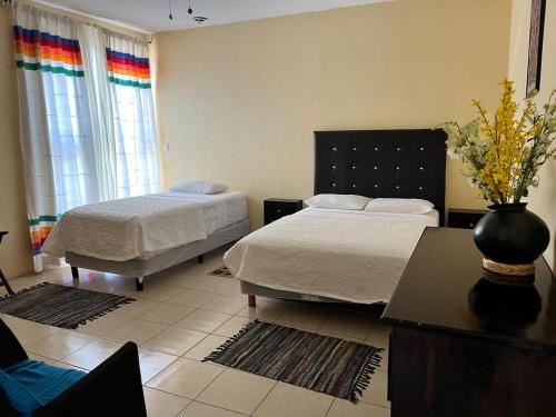 1 double bed, 1 twin bed