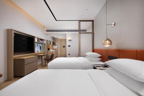 2 double beds