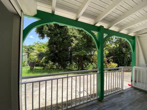 Dārzs, Appartement paisible avec jardin in Lamentin