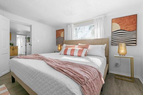 Cocos Cottage-Dog Friendly Mins to Town Chic in St. Augustine, USA