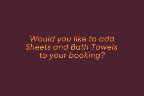 33 Gloucester St - Beautifully furnished house with stunning views and a pool - Port Stephens 33 Gloucester St - Beautifully furnished house with stunning views and a pool - Port Stephens